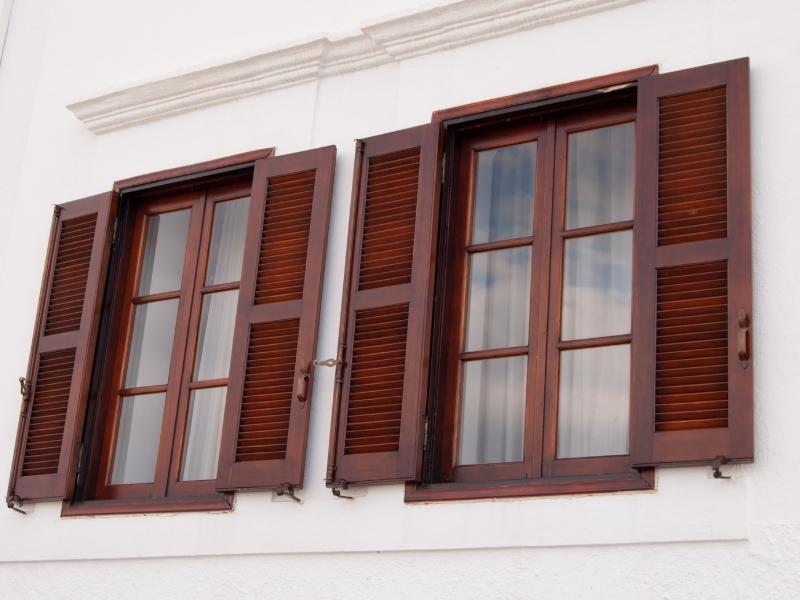 ¿Cómo restaurar una ventana de madera pintada? 1 como restaurar una ventana de madera pintada